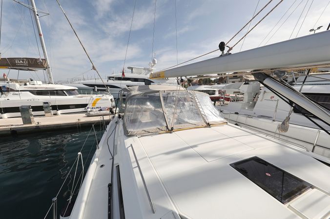 Beneteau Oceanis 46.1 | Air 2