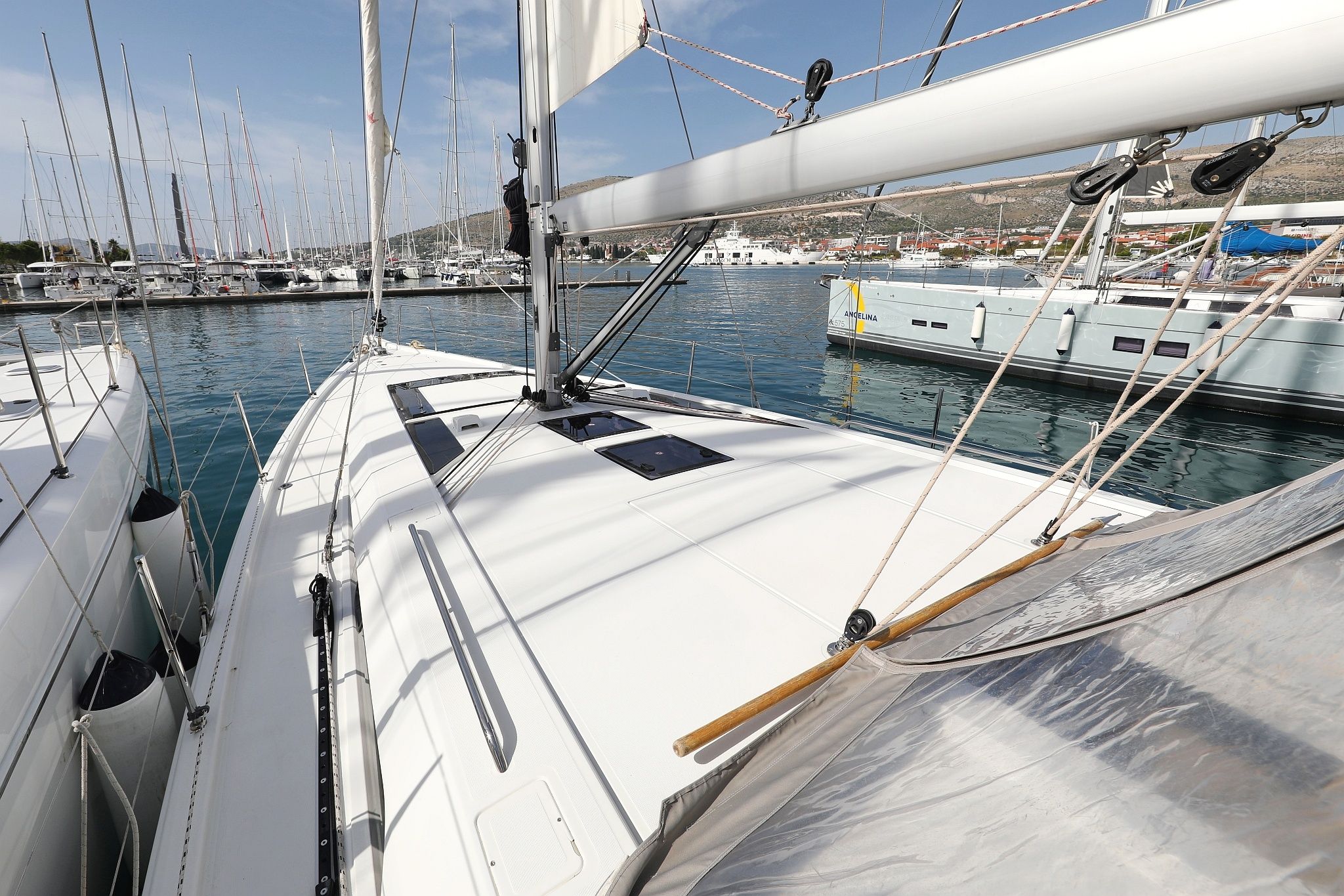 Beneteau Oceanis 46.1 | Air 2