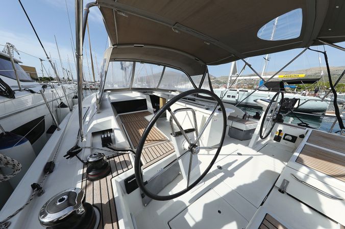 Beneteau Oceanis 46.1 | Air 2