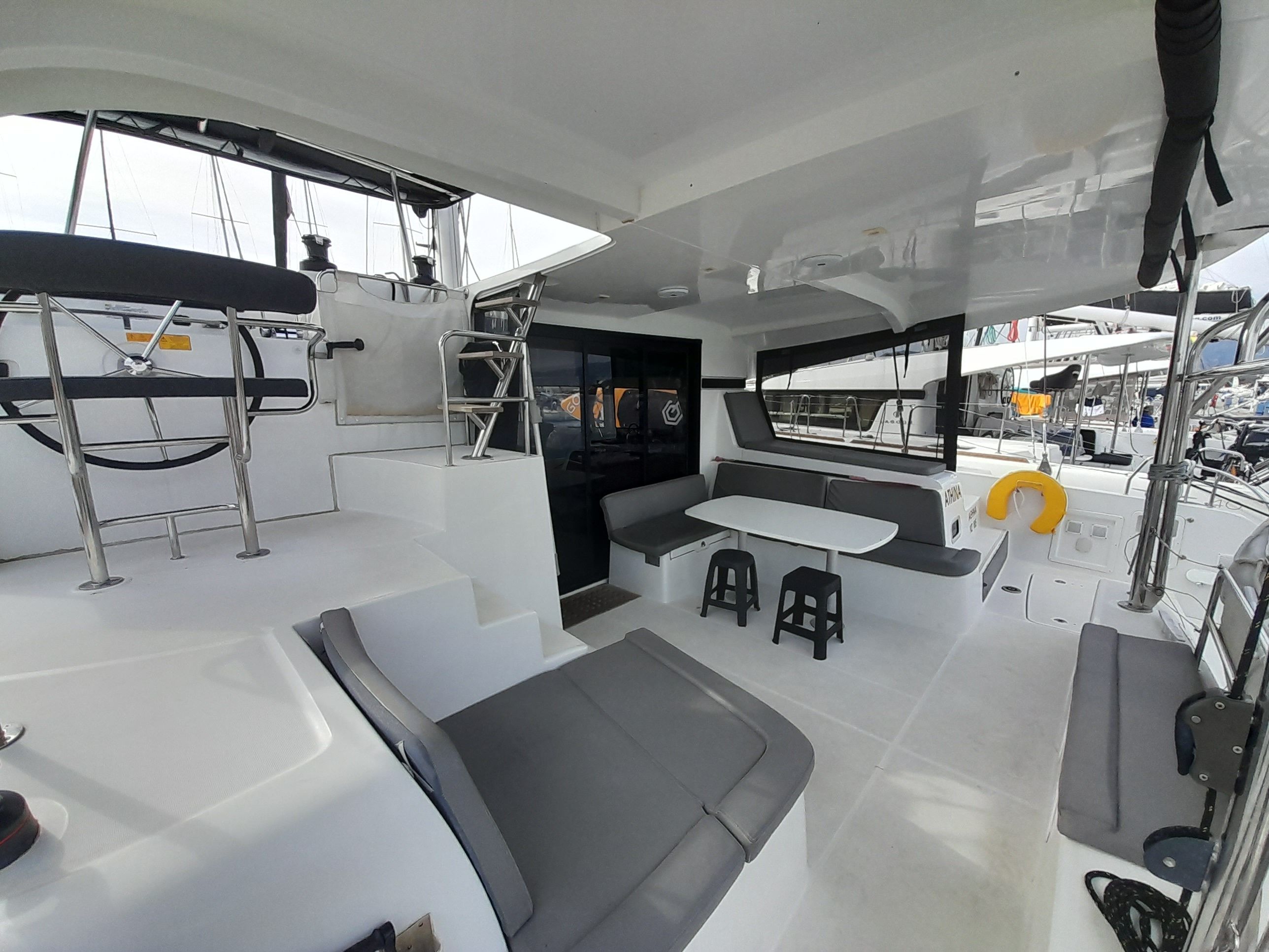 Lagoon 42 | Athina