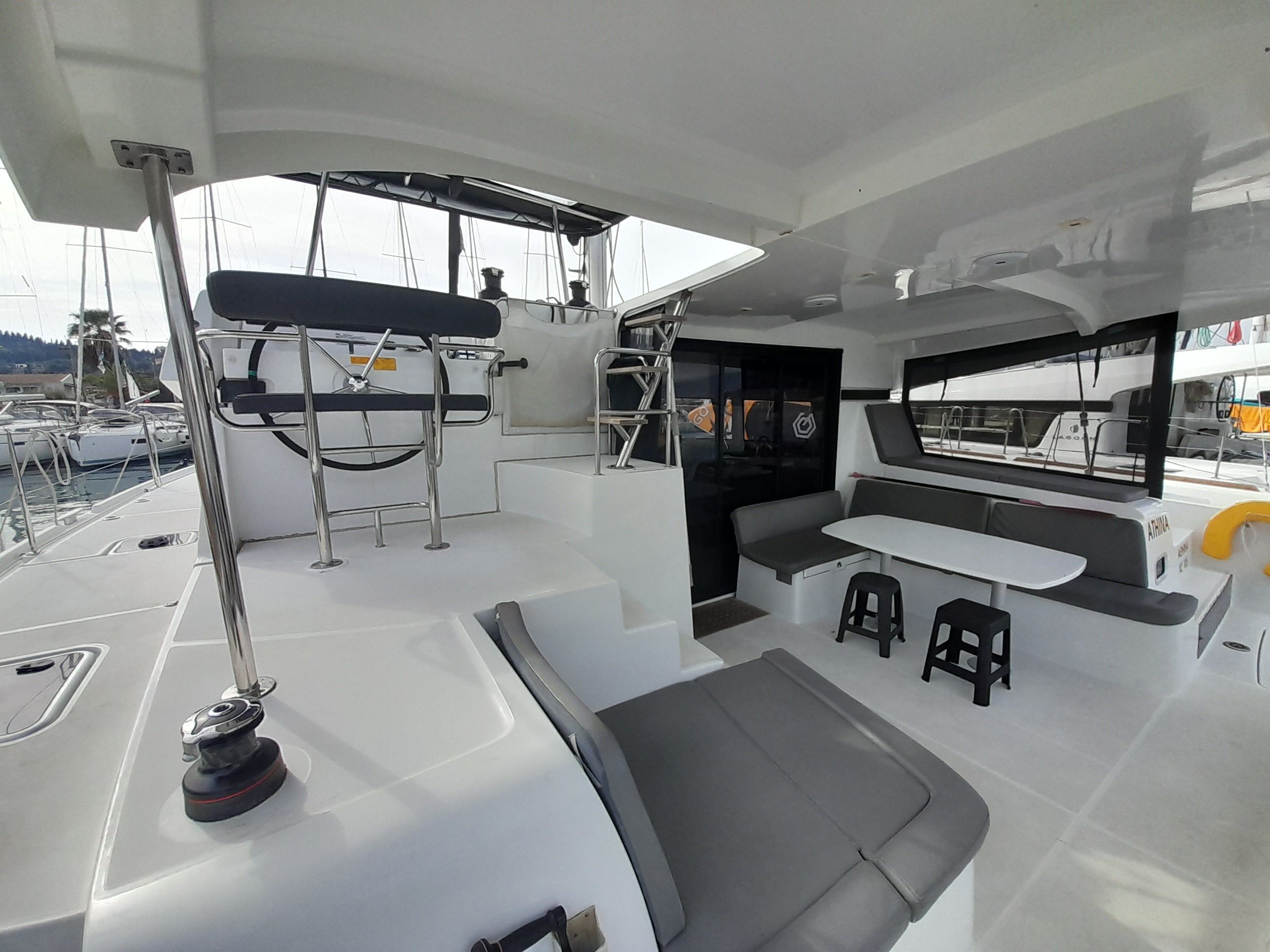 Lagoon 42 | Athina