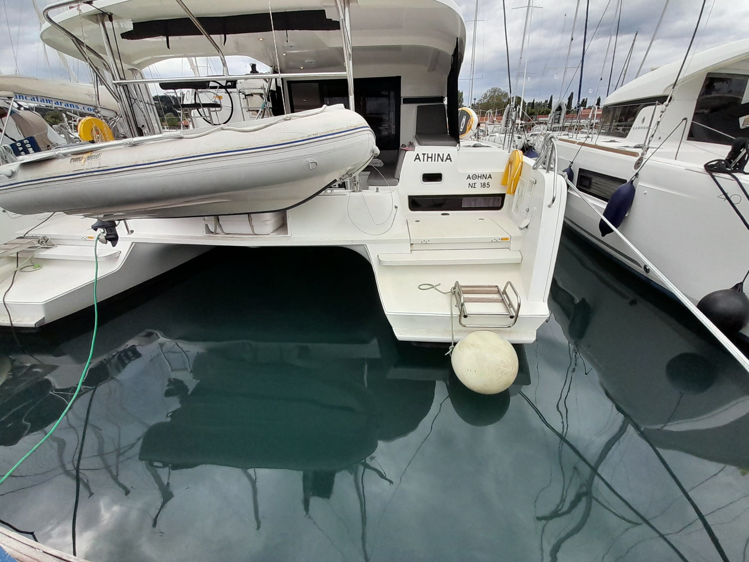Lagoon 42 | Athina