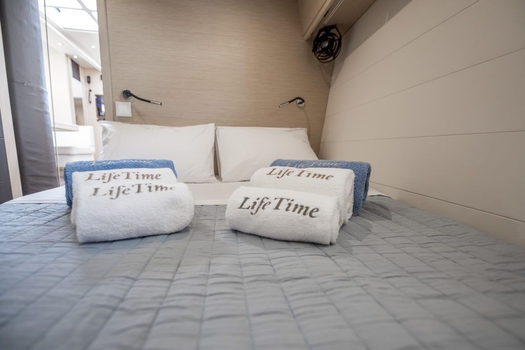 Jeanneau 64 | Life time