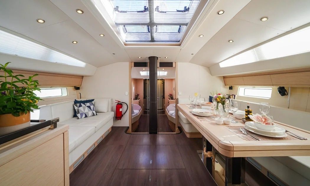 Jeanneau 64 | Life time