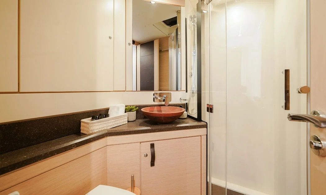 Jeanneau 64 | Life time