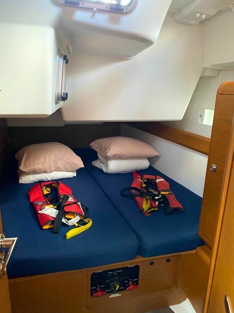 Jeanneau Sun Odyssey 519 | Pacharan