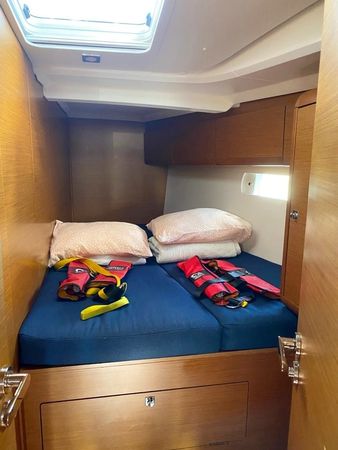 Jeanneau Sun Odyssey 519 | Pacharan