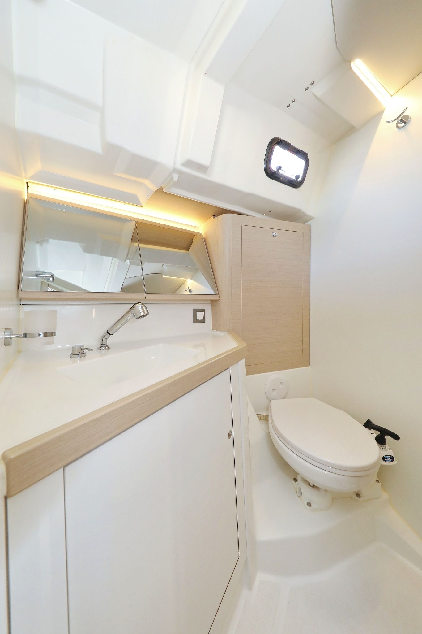 Beneteau Oceanis 46.1 | Auf Kurs