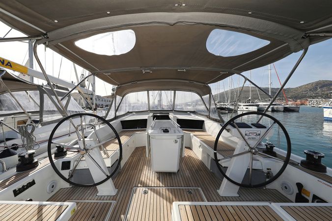 Beneteau Oceanis 46.1 | Lambda