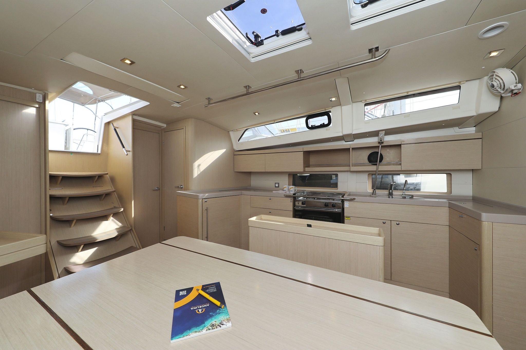 Beneteau Oceanis 46.1 | Lambda