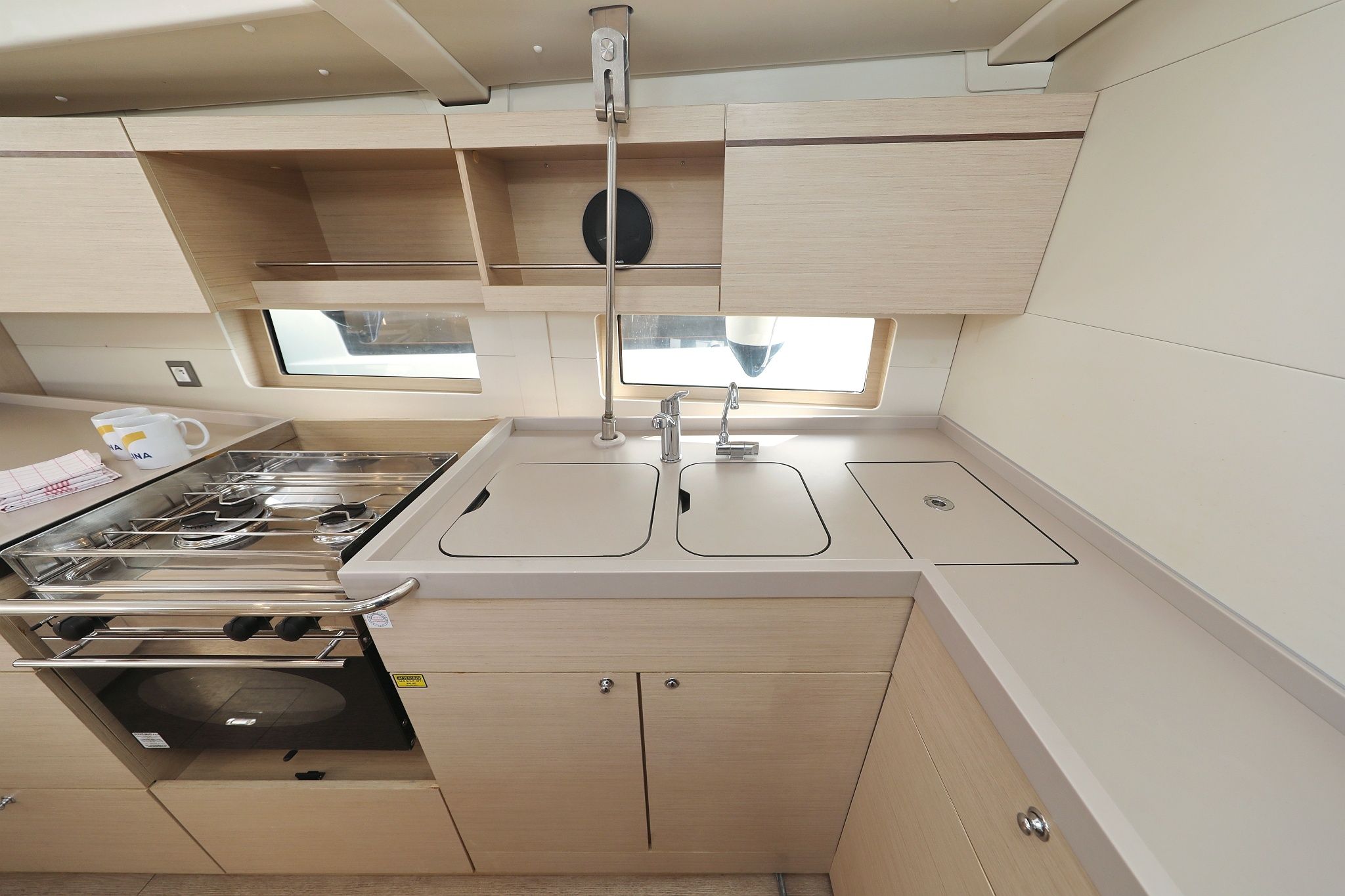 Beneteau Oceanis 46.1 | Lambda