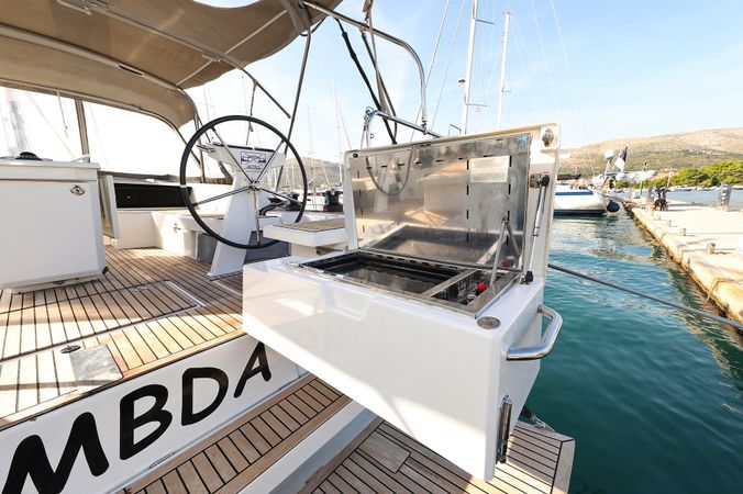 Beneteau Oceanis 46.1 | Lambda