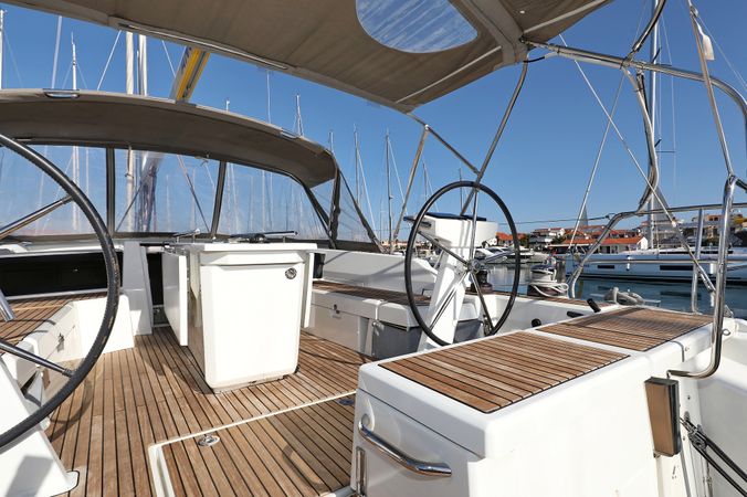 Beneteau Oceanis 46.1 | Saturn