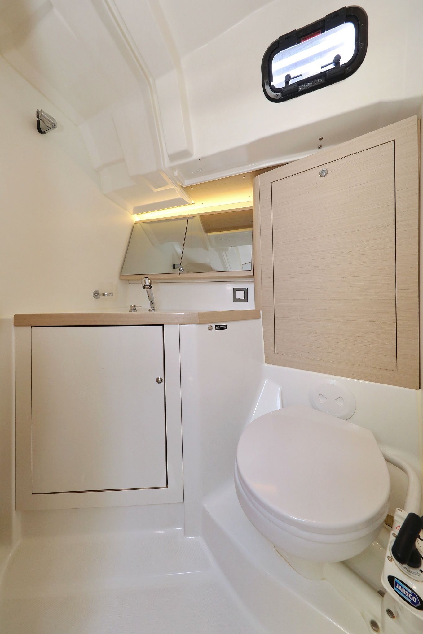 Beneteau Oceanis 46.1 | Saturn