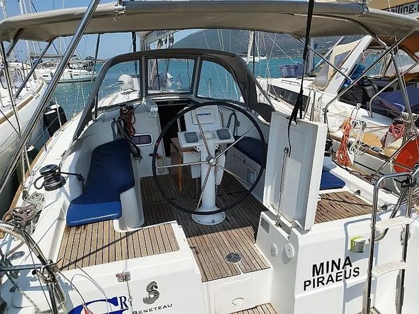 Beneteau Oceanis 37 | Mina