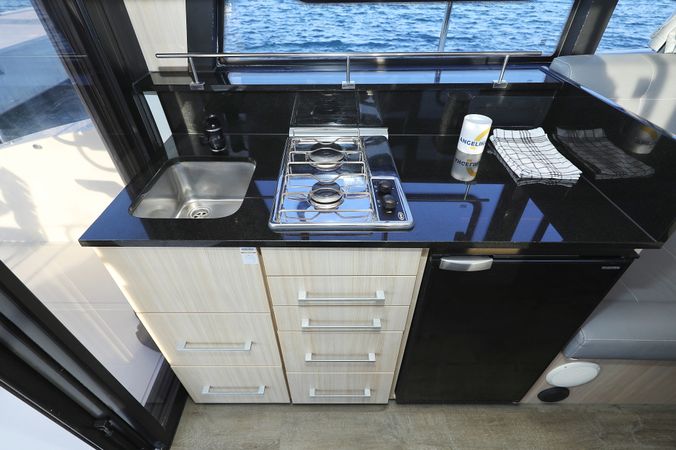 Cobra Yachts 40 | Backup
