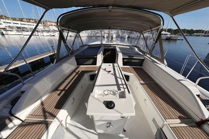 Beneteau Oceanis 51 | Air 1