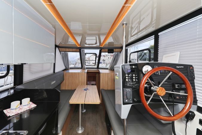 Cobra Yachts 40 | Running Gag I