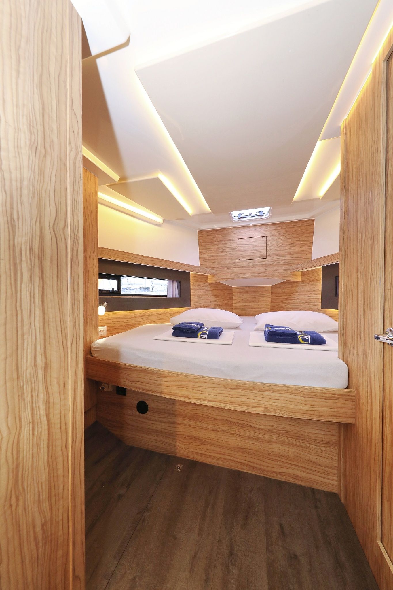 Cobra Yachts 40 | Running Gag I