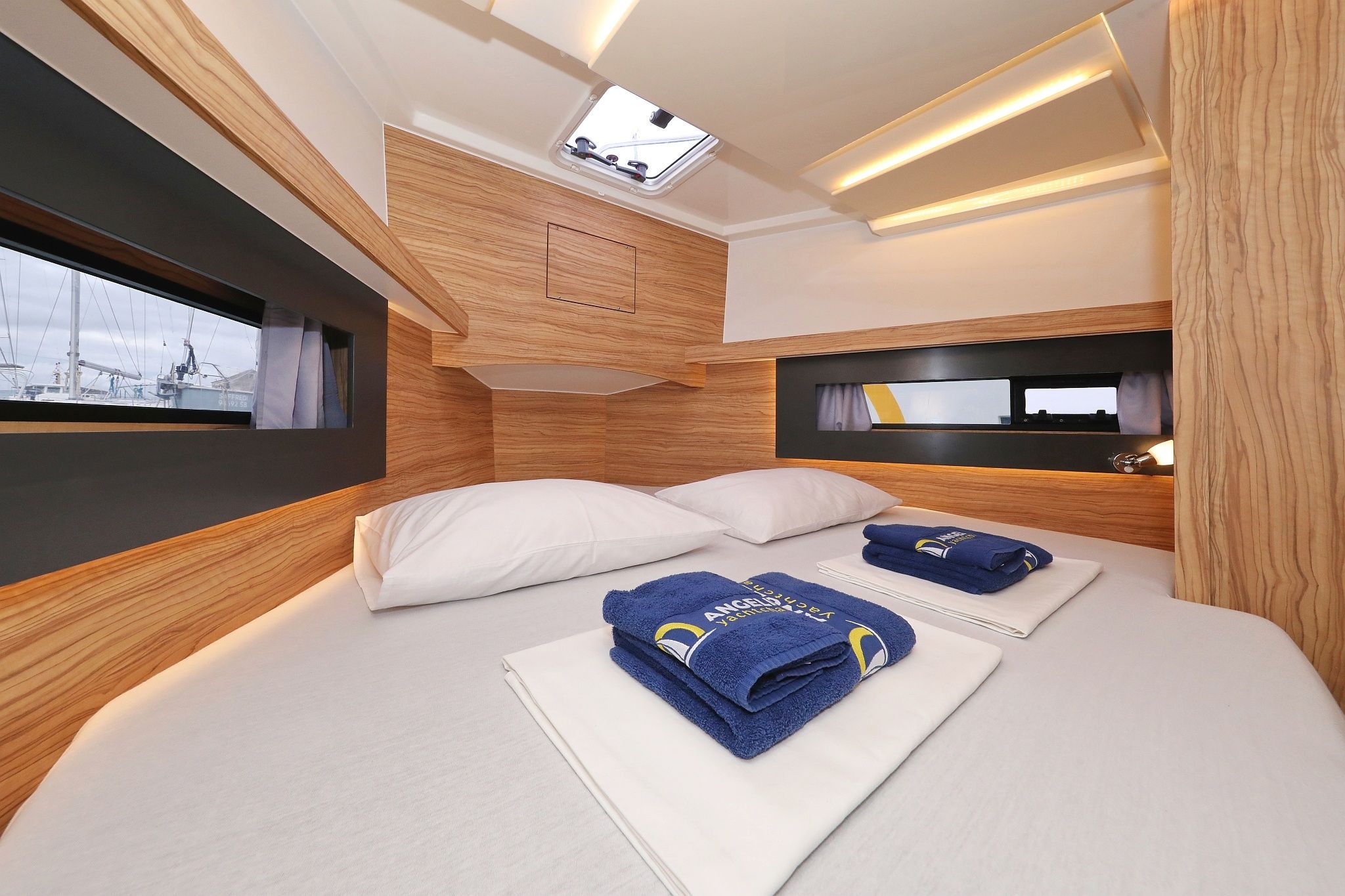 Cobra Yachts 40 | Running Gag I
