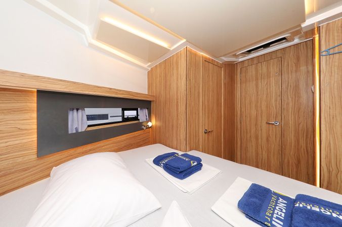 Cobra Yachts 40 | Running Gag I