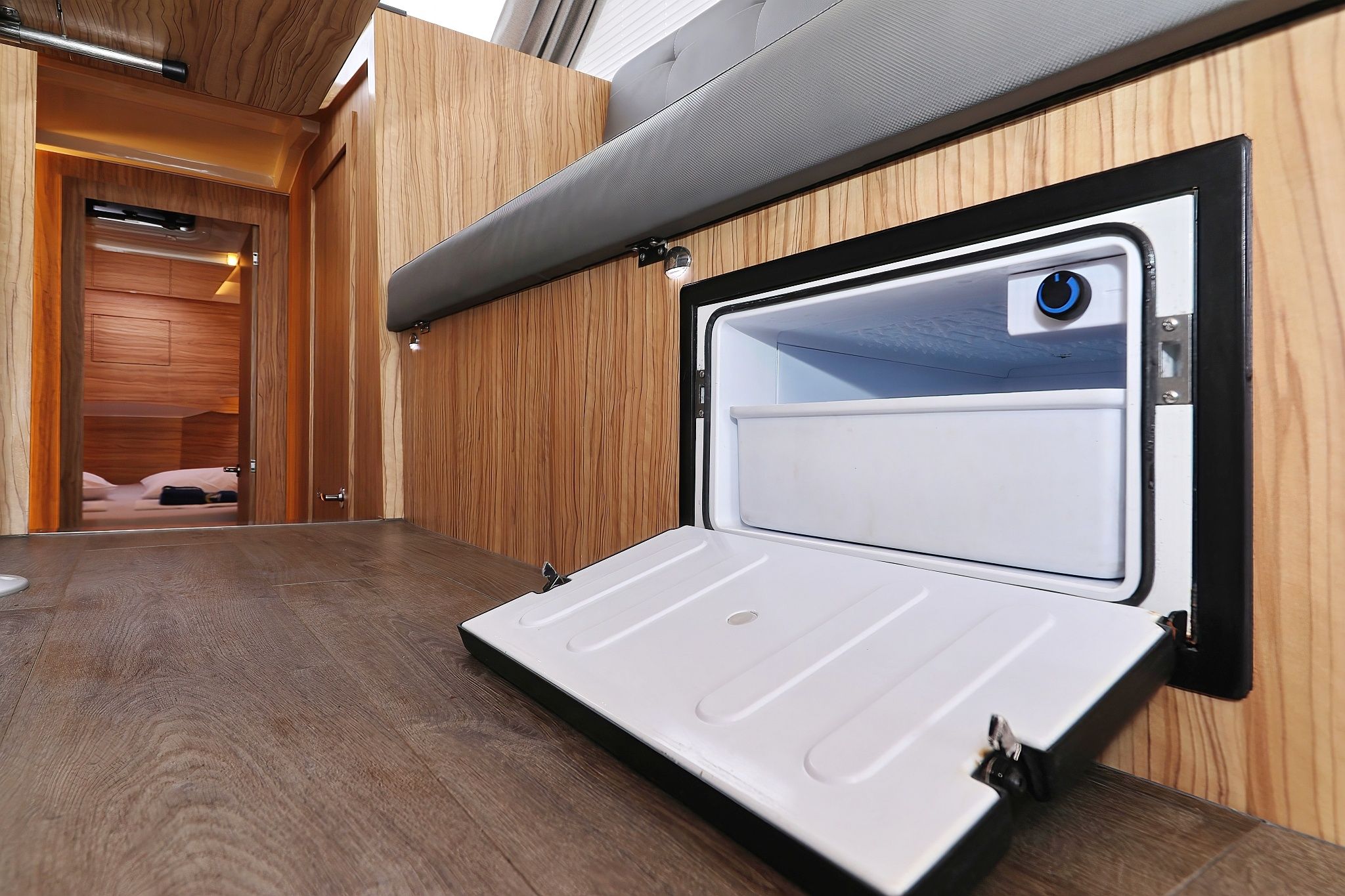 Cobra Yachts 40 | Running Gag I