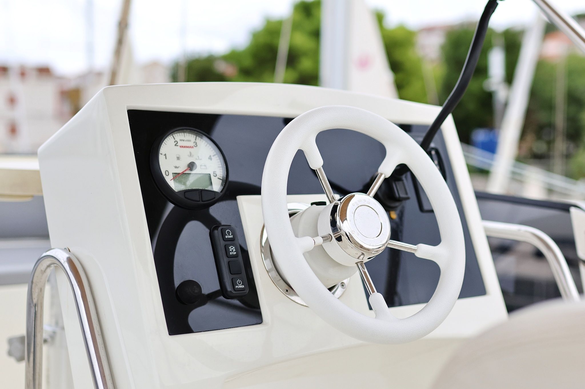 Cobra Yachts 40 | Running Gag I
