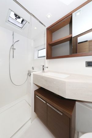 Lagoon 46 | Barbarella 3