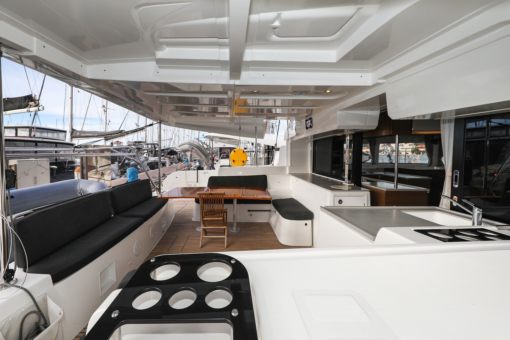 Lagoon 46 | Excellence