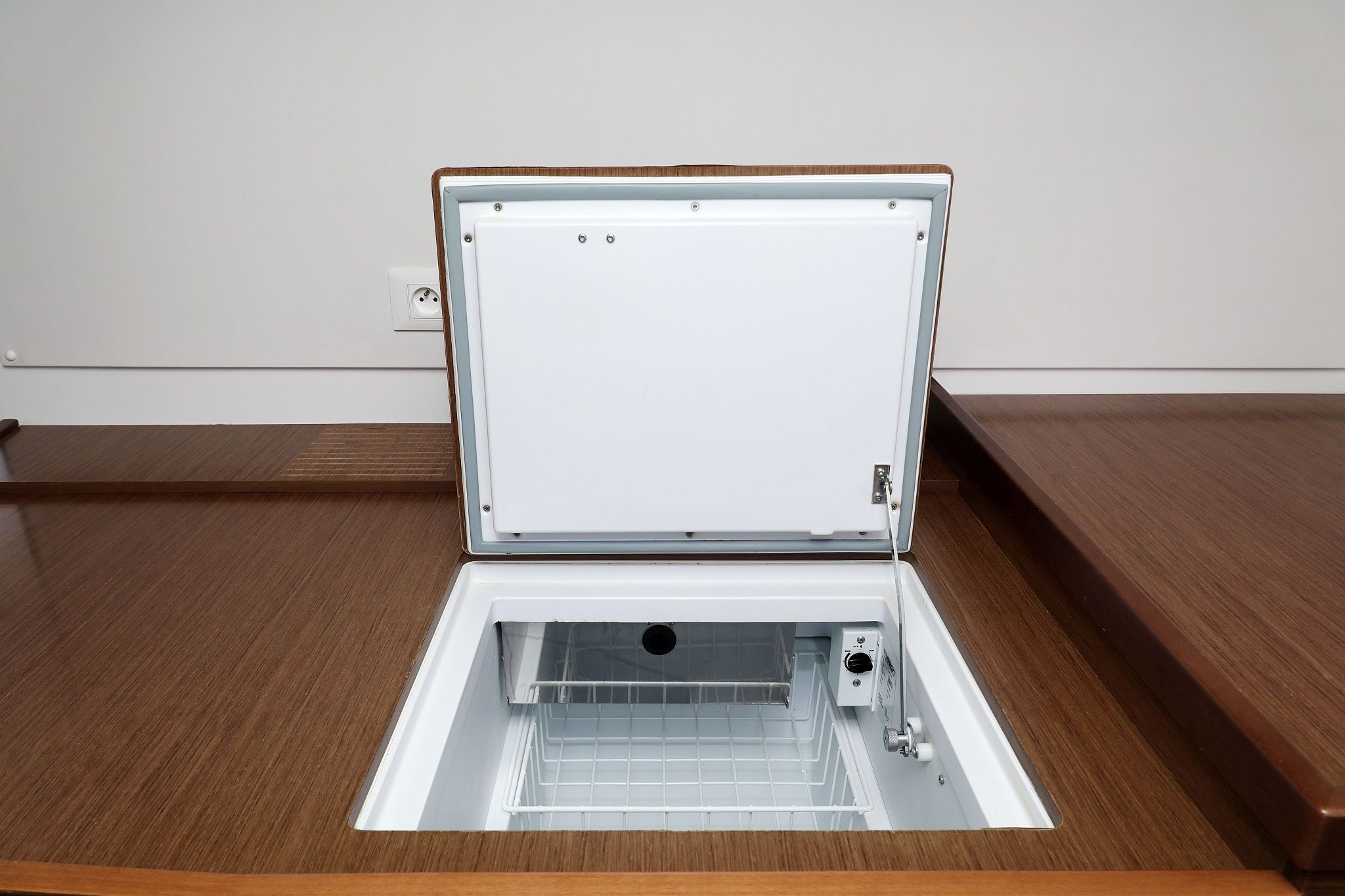 Lagoon 42 | Air Wave