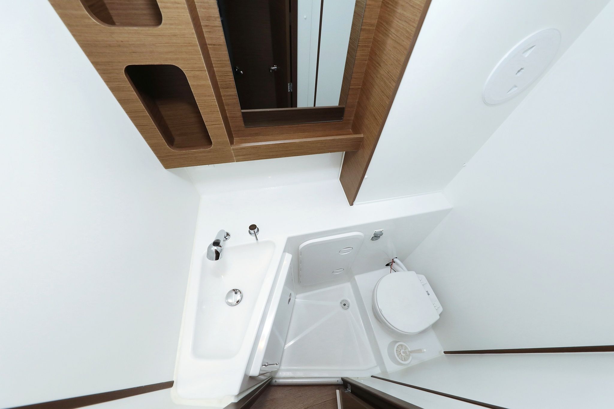 Lagoon 42 | Air Wave