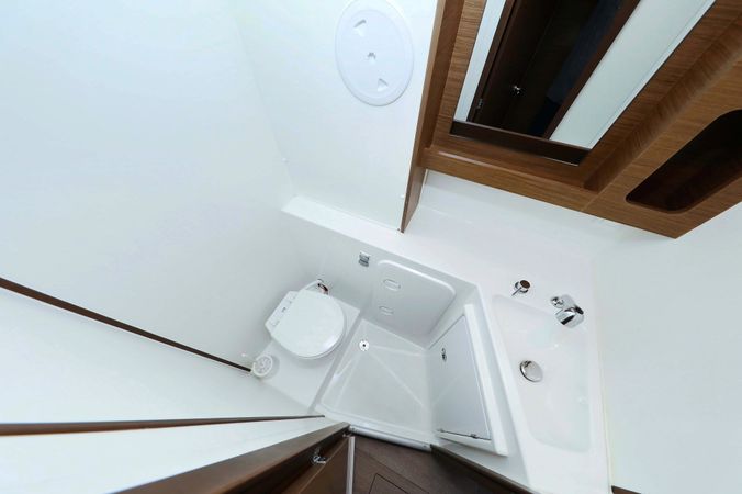 Lagoon 42 | Air Wave