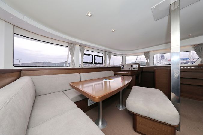 Lagoon 42 | Air Wave