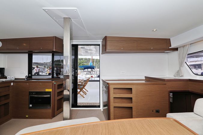 Lagoon 42 | Air Wave