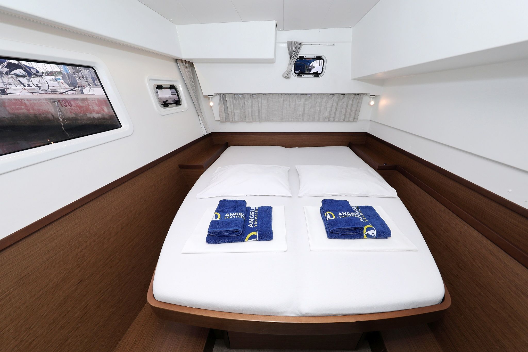 Lagoon 42 | Best Friends 1