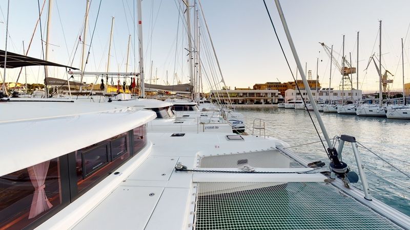 Lagoon 42 | Best Friends 1