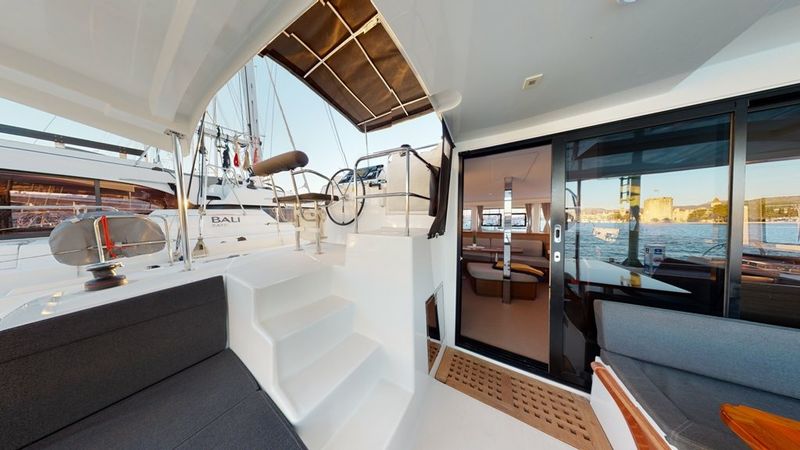 Lagoon 42 | Best Friends 1