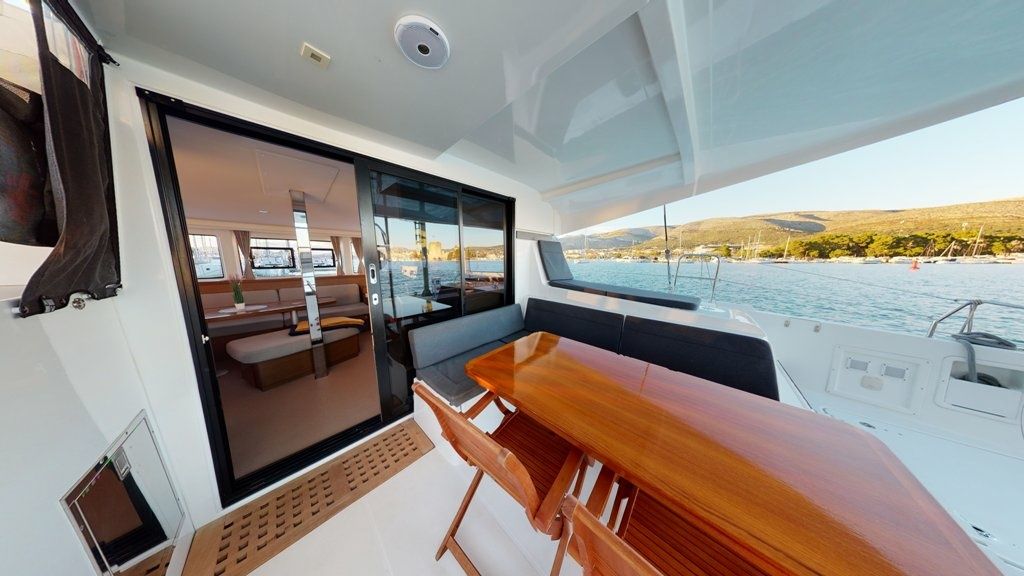 Lagoon 42 | Best Friends 1