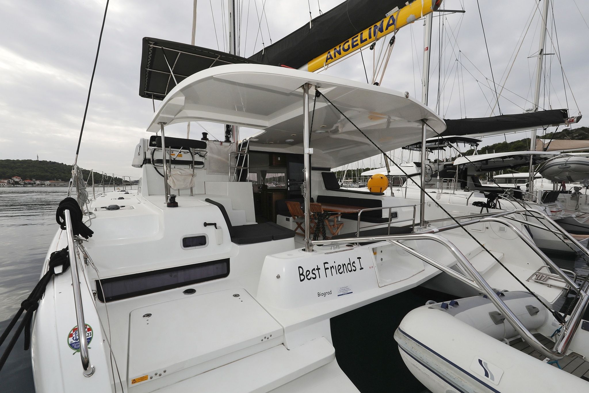 Lagoon 42 | Best Friends 1