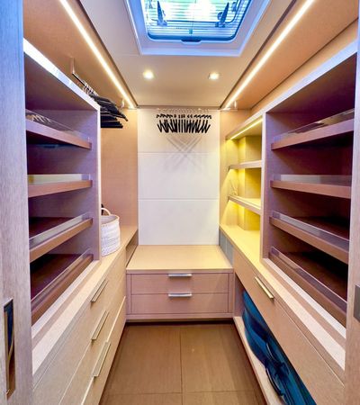 Lagoon Seventy 7 | Twin Flame