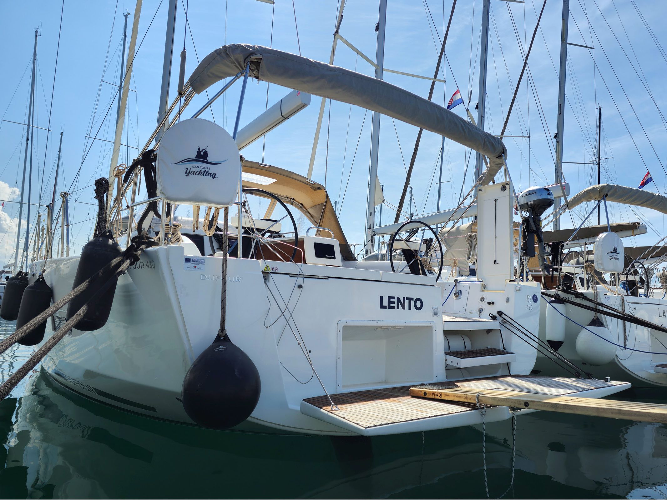 Dufour 430 | Lento