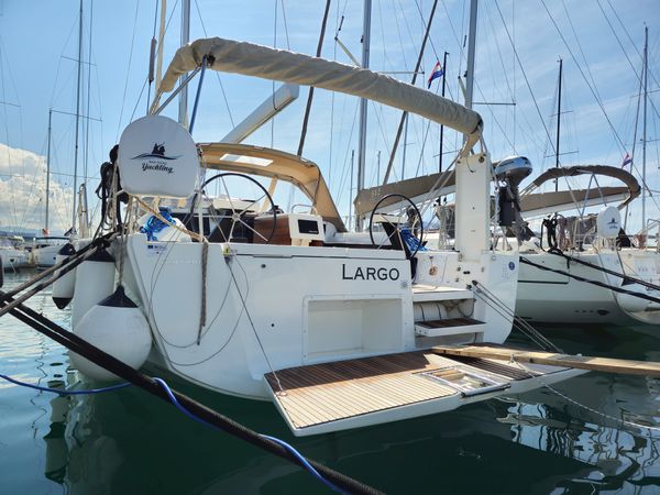 Dufour 430 | Largo