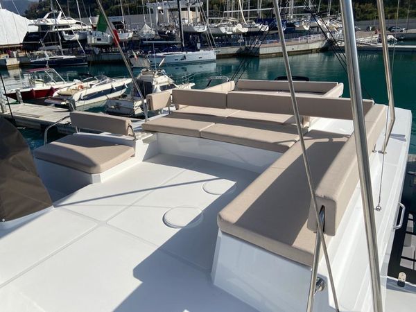 Bali 4.8 | Terra
