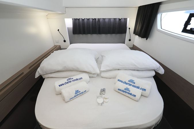 Fountaine Pajot Astrea 42 | Discordia