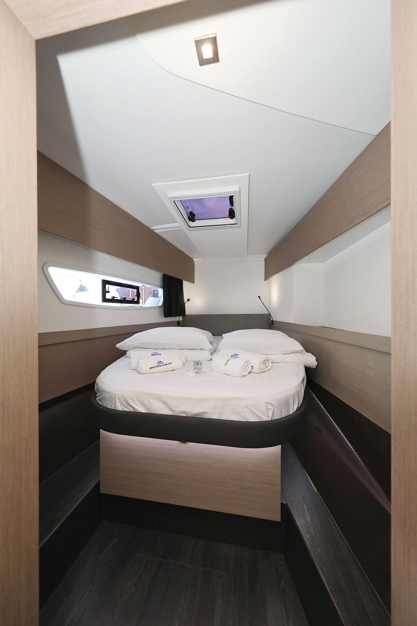 Fountaine Pajot Astrea 42 | Discordia