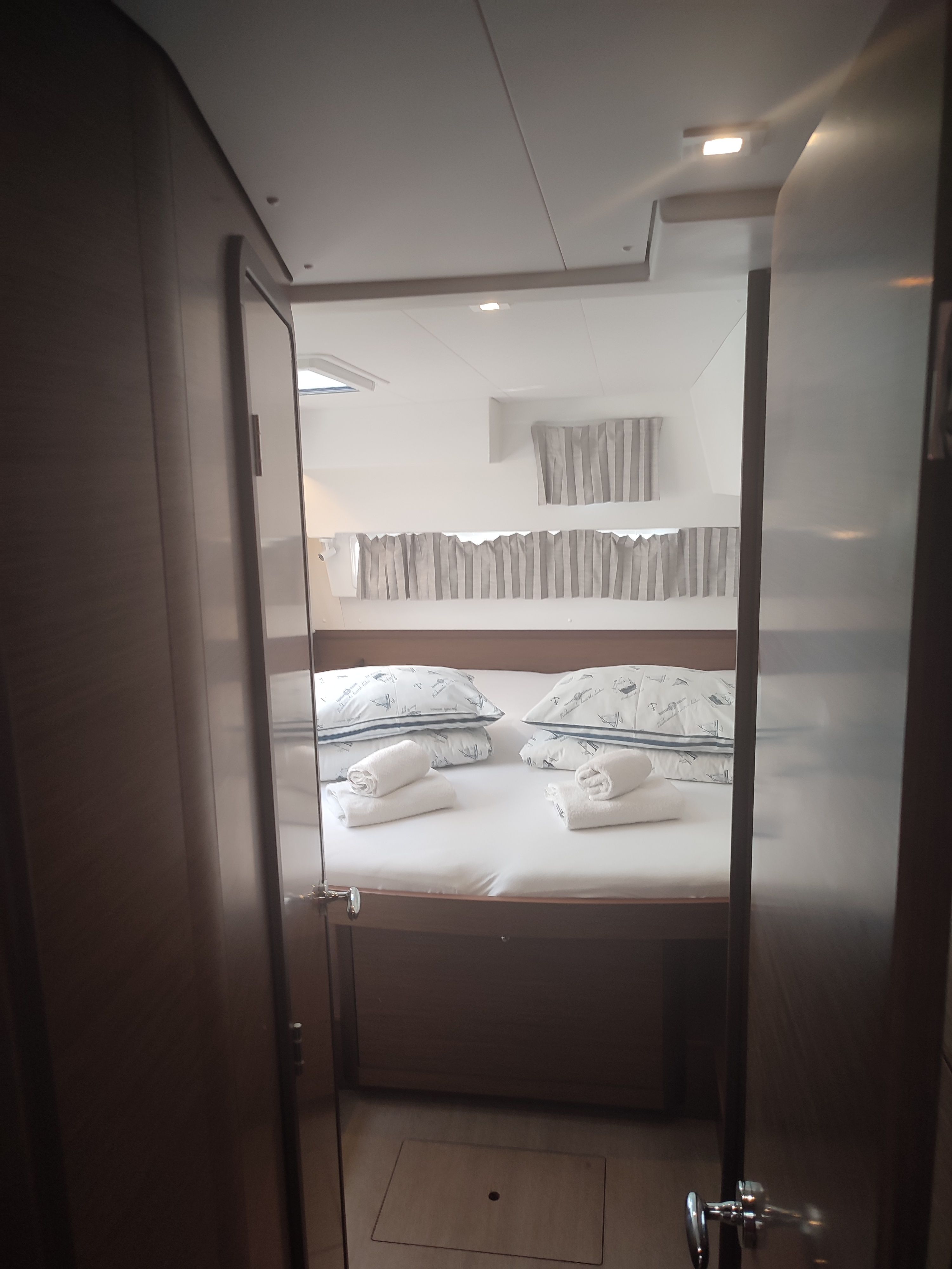 Lagoon 42 | Angela 5