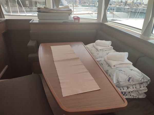 Lagoon 42 | Angela 5