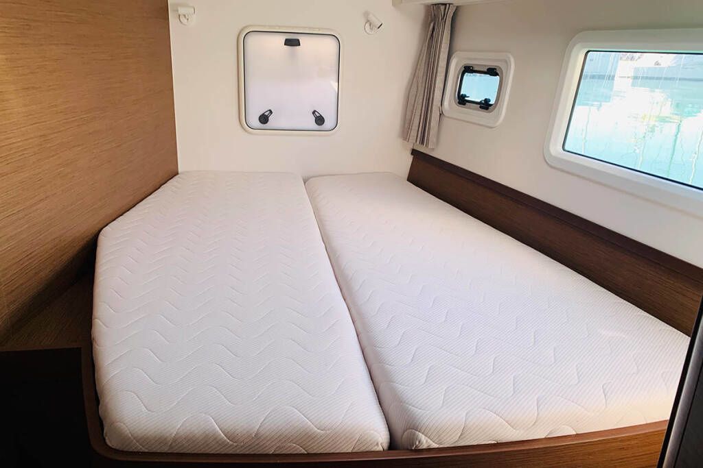 Lagoon 42 | Mayialena