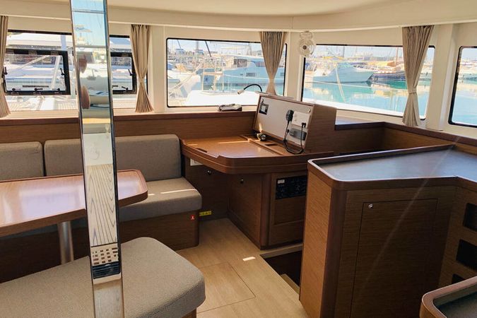 Lagoon 42 | Mayialena