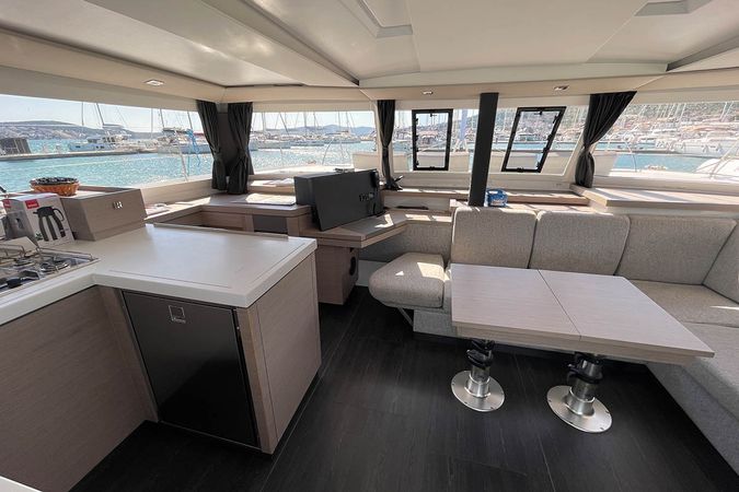 Fountaine Pajot Astrea 42 | Barramundi 3